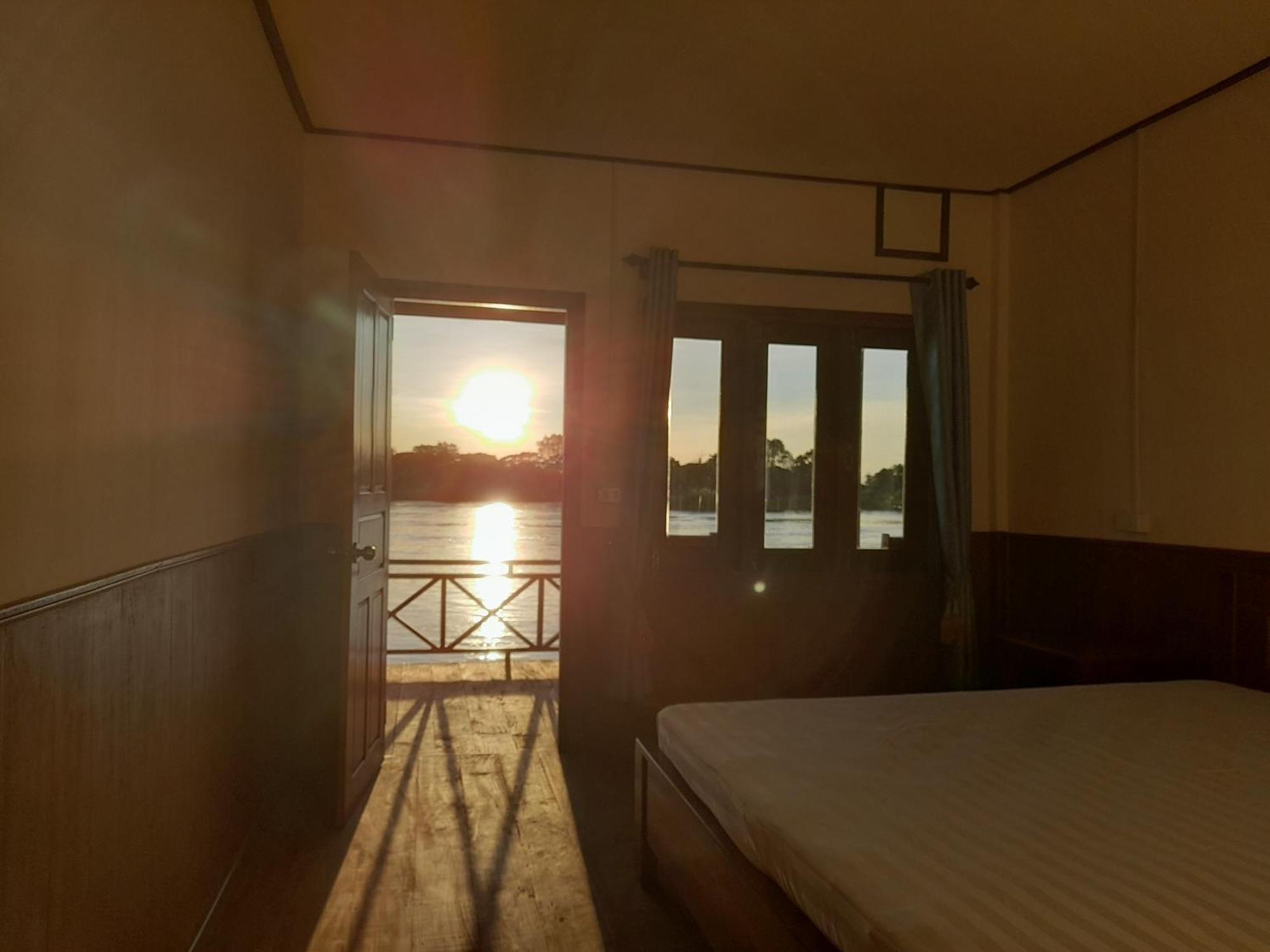 Dondet Vixay Sunset And River View Ban Dondét Exterior foto